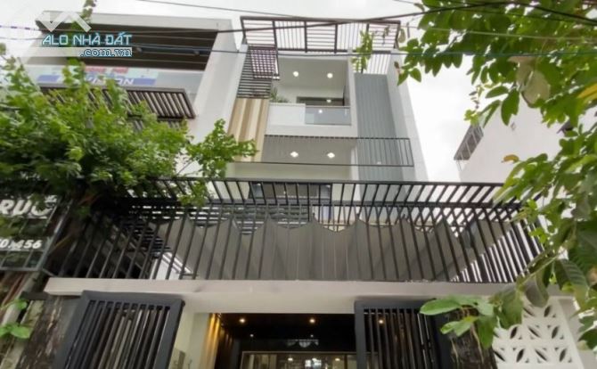 Bán nhà phố Nguyễn Phúc Lai, thông sang ngõ 34 Hoàng Cầu, 45m2 x5 tầng Mt 4m, giá 5,3 tỷ