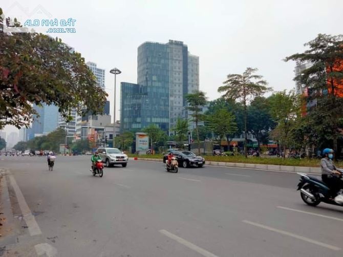 Bán Nhà Mặt Phố Văn Cao 120m2, 2 Mặt Thoáng, Kinh Doanh Đỉnh, Chỉ 36 Tỷ. - 1