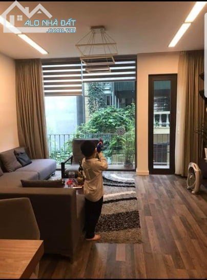 Bán nhà mặt ngõ Ô tô đỗ cửa cách mặt phố Chùa Bộc 30m Dt 48m2 x5 tầng, Mt 4m, Giá 7,9 tỷ - 2