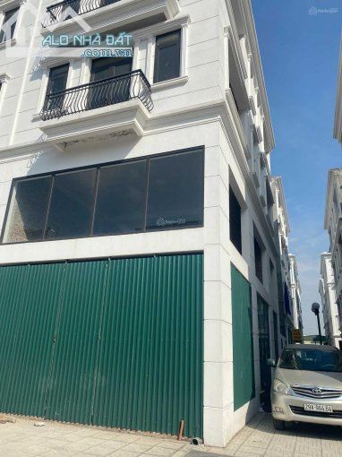 Bán căn shophouse hoàn thiện Sông Hồng, Trâu Quỳ, Gia Lâm, giá đầu tư  + Diện tích 90m2