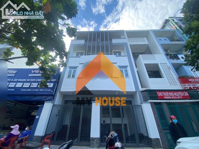 GÚT CHÓP nhà bự chà bà lửa view sông Sài Gòn cực the máttttt