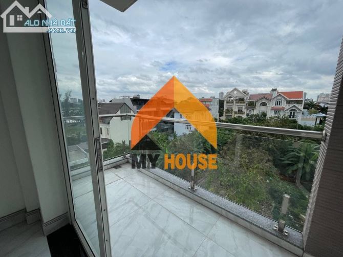 GÚT CHÓP nhà bự chà bà lửa view sông Sài Gòn cực the máttttt - 4