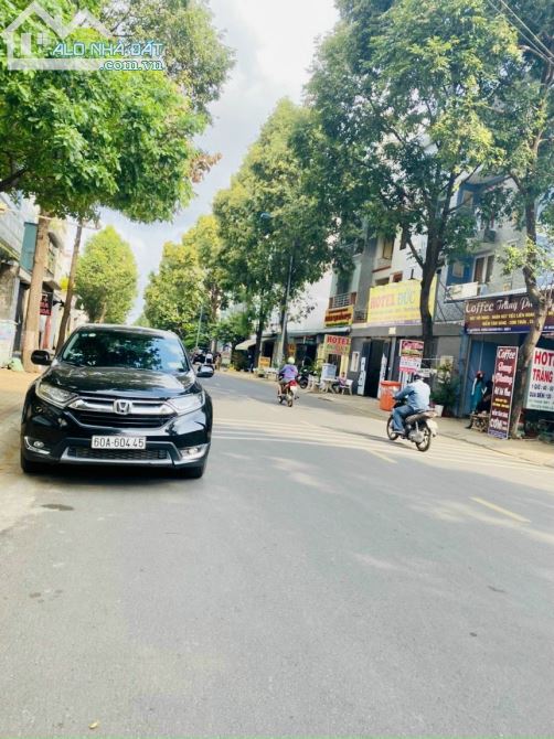 bán nhà mặt tiền đường D2 Man Thiện ,TNPA Quận 9 - DT: 5x22m giá 12 tỷ 7 - 1