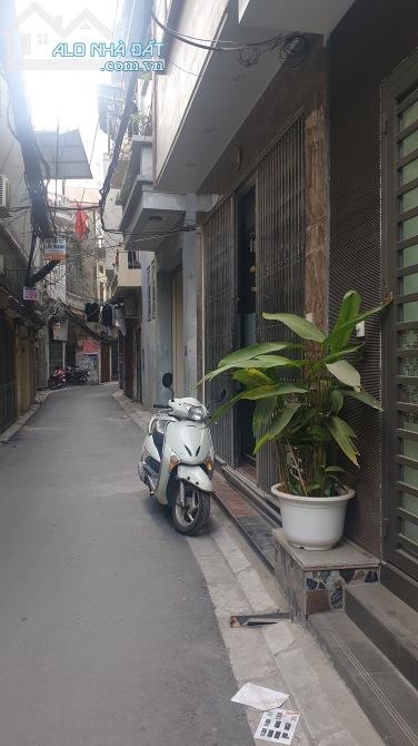 BÁN NHÀ TÔN THẤT TÙNG, ĐỐNG ĐA, HÀ NỘI – MẶT TIỀN LỚN, DIỆN TÍCH TO – KINH DOANH DÒNG TIỀN