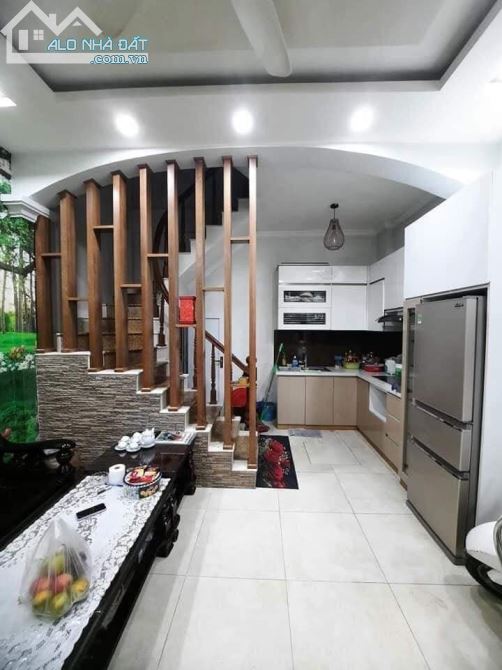 Bán nhà cách 1 nhà ra mặt phố Kim Giang, Dt 38m2 x4 tầng, Mt 4m, Giá 3,8 tỷ - 1