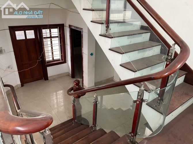 BIỆT THỰ  ĐẦU TƯ - NGHỈ DƯỠNG GẦN KHU TÊN LỬA - 38TR/M  BÌNH TÂN. - 2