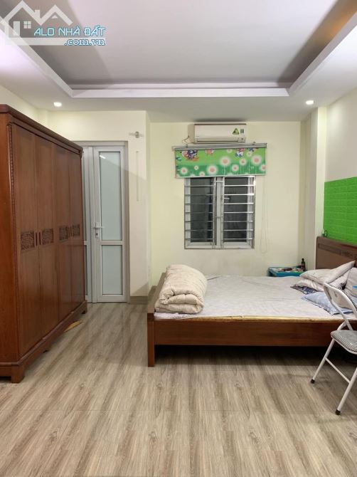 Bán nhà 4 tầng 1 nhà ra mặt phố Kim Giang, Dt 38m2 x4 tầng ,Mt 4m, Giá 4,7 tỷ - 3