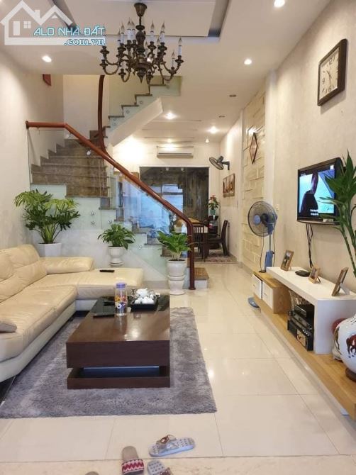 Bán nhà ngõ 167 Hào Nam, thông sang Vũ Thạnh, 47m2 x4 tầng Mt 4m giá 4,7 tỷ - 1