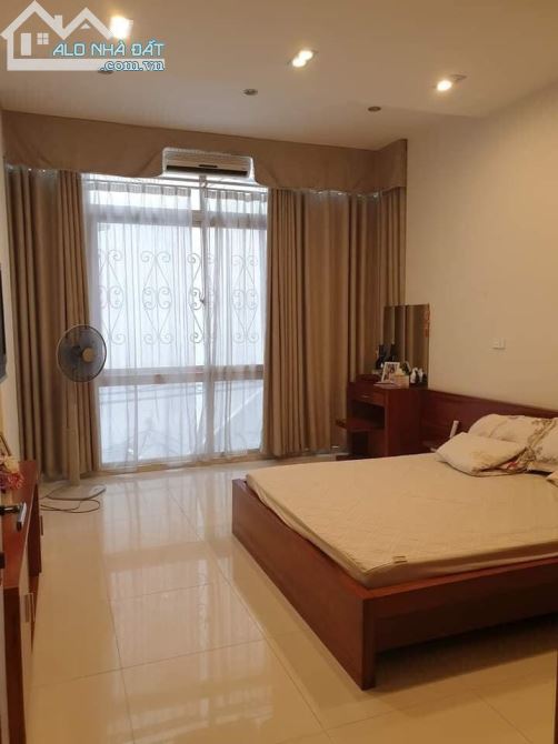 Bán nhà ngõ 167 Hào Nam, thông sang Vũ Thạnh, 47m2 x4 tầng Mt 4m giá 4,7 tỷ - 2
