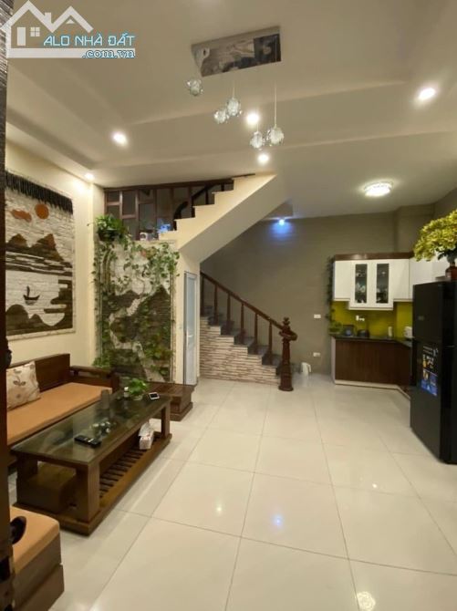 Bán nhà mặt ngõ Kinh Doanh Dt 45m2 x4 tầng, Mt 4 tầng, Phố Chùa Bộc - 3