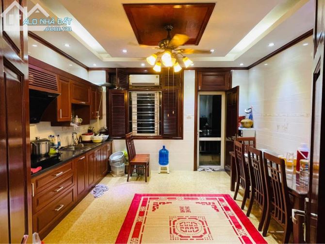 Cần bán gấp nhà LK Làng Việt Kiều Châu Âu, dt 80m, 4 tầng ,mt 4.5m, giá nhỉnh 16 tỷ - 2