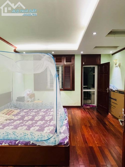 Cần bán gấp nhà LK Làng Việt Kiều Châu Âu, dt 80m, 4 tầng ,mt 4.5m, giá nhỉnh 16 tỷ - 5