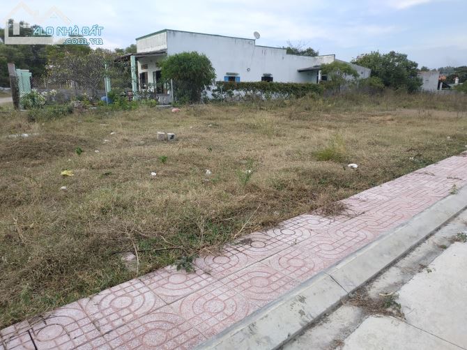 Đất Ngộp hướng Biển,gần Nguyễn Thông-Phú Thuỷ(Phan Thiết)-Lâm Đồng-300m2TC - 1