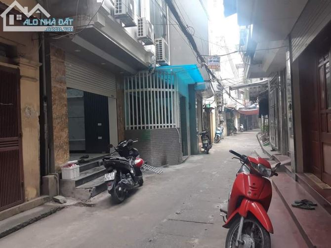 Bán nhà Cách mặt Hồ Ba Mẫu 10m Dt 40m2 x4 tầng Mt 4m Giá 5,1 tỷ - 1