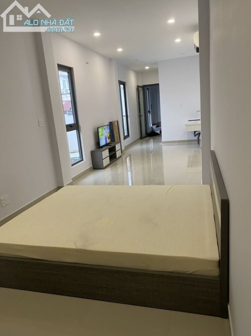 bán gấp nhà đường Ngô Bệ P13 Tân Bình DT: 4x14 trệt 3 lầu mới 100% nội thất cao cấp 8,2 tỷ - 1