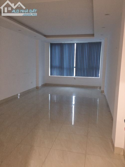 Cho thuê văn phòng,cty,spa…30m2,50m2 mặt phố Lê Trọng Tấn quận Thanh Xuân