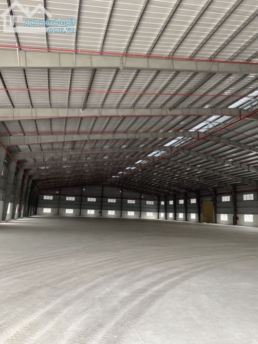 KHO XƯỞNG LỚN diện tích 11.000m2 khu công nghiệp Tân Bình