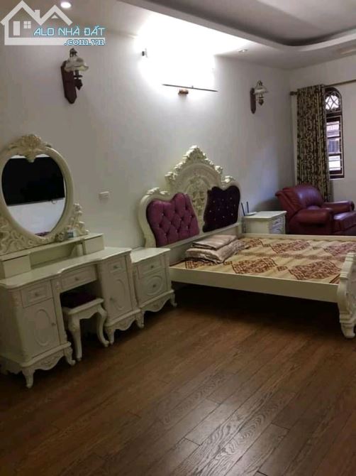 BÁN NHÀ GẤP OTO VÀO NHÀ  P NGUYỄN THỊ ĐỊNH Q CẦU GIẤY DT: 42M2 5T,  GIÁ NHỈNH 18,5TỶ - 1