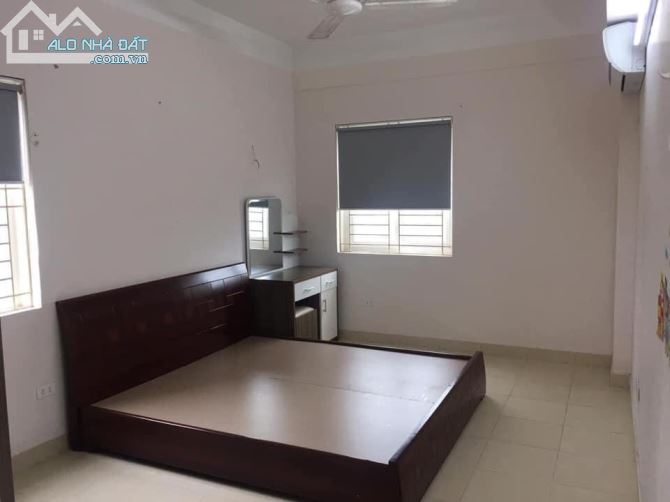 Cho thuê chung cư 3 ngủ full nội thất tại Giang Biên, Long Biên. S: 92m2. Giá: 8tr/tháng - 2