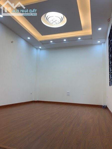 Bán nhà ĐẸP, LÔ GÓC, Vũ Tông Phan, Đống Đa, 38m2x5 tầng, CHỈ 5.3 tỷ - 3