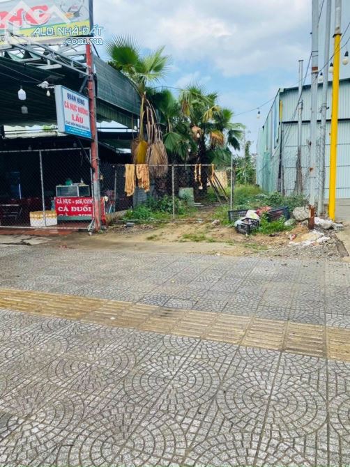 Bán đất mặt tiền Nguyễn Hữu Thọ DT 157m2 Giá 12 tỷ