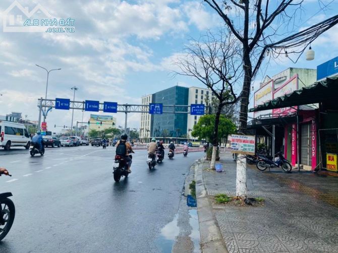 Bán đất mặt tiền Nguyễn Hữu Thọ DT 157m2 Giá 12 tỷ - 1