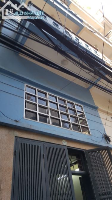 Bán Gấp Nhà mặt ngõ phố Tây Sơn, Ô tô 16 chỗ đõ cách 10m, 30m2 x3 tầng , giá chỉ 4,6 tỷ