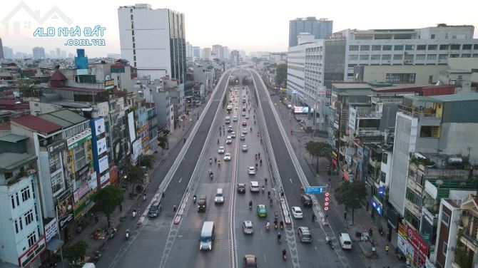 MẶT PHỐ TRƯỜNG CHINH - NGÃ TƯ SỞ - ĐOẠN KHÔNG ĐƯỜNG TRÊN CAO - DT 130M2, MT 5M - GIÁ 36 TỶ - 2