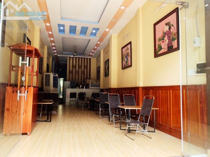 Bán nhà mặt tiền đường Phan Văn Trị, Bình Thạnh, 65m2 giá 11,8 tỷ
