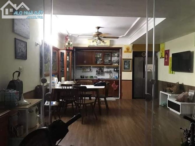 Bán nhà ngõ 360 phố  Xã Đàn, 45m2 x4 tầng, Mt 4m, nhà đẹp ngõ rộng thông, giá chỉ 4 tỷ 800