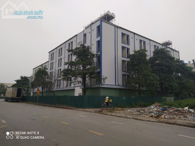 Bán dự án nhà ở KCN Đồng Văn 1 Hà Nam. DT 2108m2, Có 144 phòng, 44 kiot và tòa nhà 3 tầng - 2