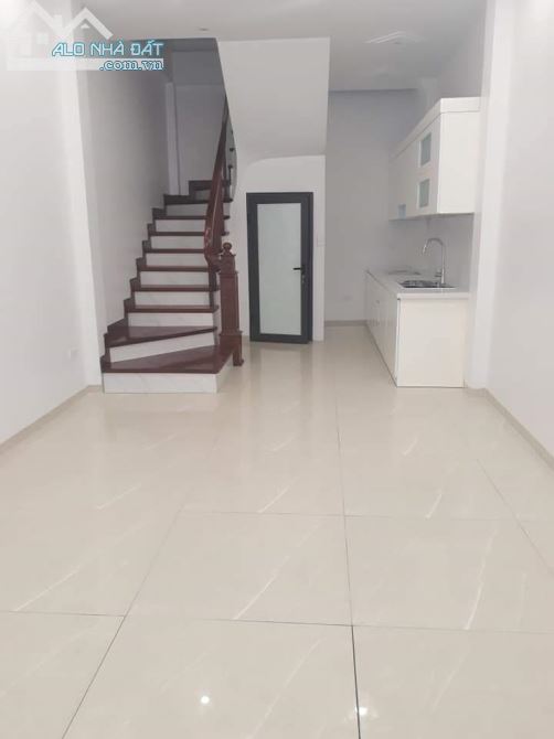 BÁN NHÀ PHÂN LÔ, P THỤY KHÊ,Q TÂY HỒ, DT:40M2 5T MT: 4M GIÁ: 5,95TỶ - 1