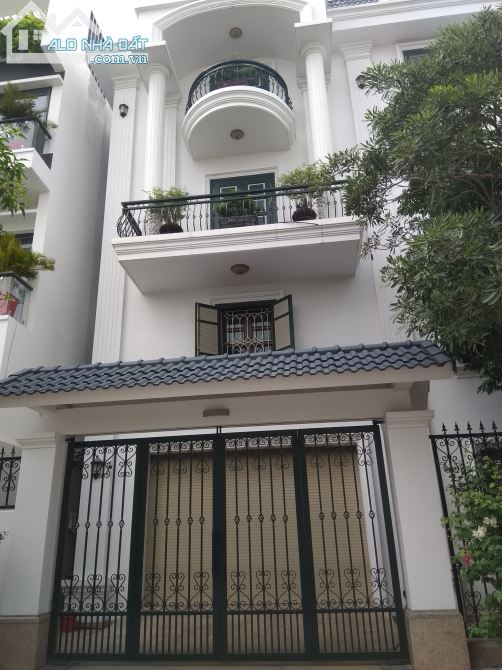Chỉ có một căn HOT, đường Đào Duy Anh, Phú Nhuận, 72m2, 4 tầng, giá 17 tỷ