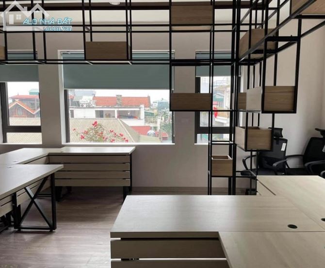 Tòa văn phòng Nhật Chiêu, 6 tầng thang máy 88m2 15 tỷ