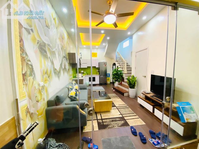 Nhà Ở Trung Tâm Vương Thừa Vũ, Q.Thanh Xuân, Mới Đẹp, Ô Tô, 50m2x5T, Chỉ 6,8tỷ