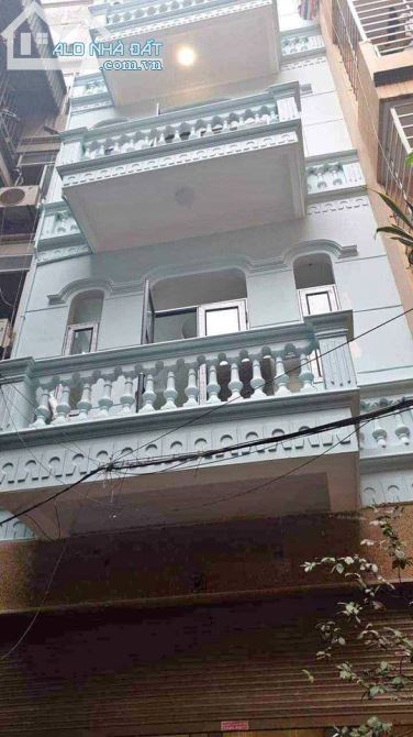 Bán nhà phân lô Nguyễn Phúc Lai, Láng Hạ, Đống Đa, 40 m2, MT 4,5m, 5 tầng, giá 4,6 tỷ