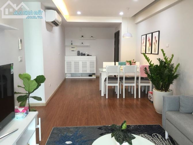 Cho thuê CHCC Mon City Mỹ Đình 2PN full đồ tầng trung hướng đẹp cực rẻ thuê nhanh kẻo hết