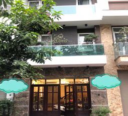 HOÀNG CẦU - PHÂN LÔ - 7 TẦNG THANG MÁY - Ô TÔ TRÁNH KINH DOANH VÔ ĐỊCH - NHỈNH 16 TỶ