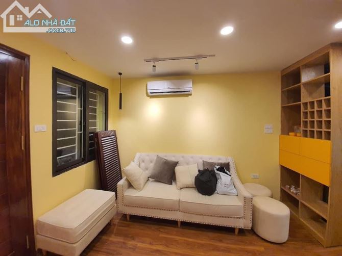 HOÀNG CẦU - PHÂN LÔ - 7 TẦNG THANG MÁY - Ô TÔ TRÁNH KINH DOANH VÔ ĐỊCH - NHỈNH 16 TỶ - 4
