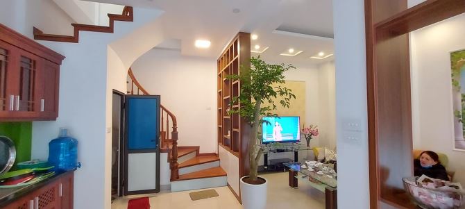 NHÀ MỚI ĐẸP - VỀ Ở CỰC THÍCH - NGÕ THÔNG TO RỘNG - 68M RA PHỐ TRƯƠNG ĐỊNH. - 3