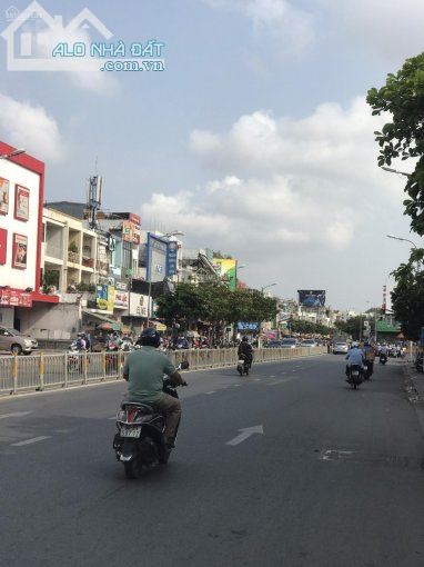 Căn duy nhất!!!! Bán gấp MT đường Quang Trung, DT 4x25m, 2 tầng, giá 12,8 tỷ