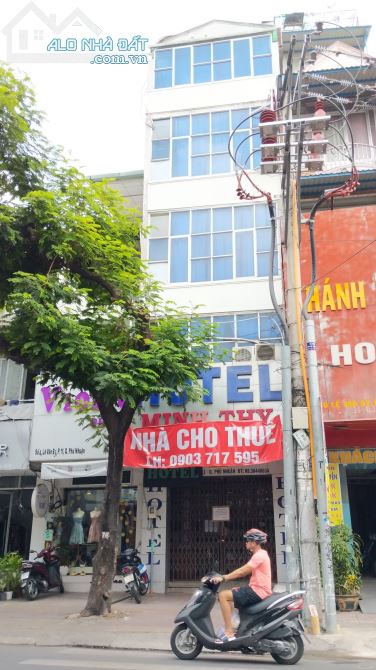 mặt tiền CMT8 P.13 Q.10 nhà 3 lầu HĐ thuê 40tr/1 tháng giá hơn 14 tỷ