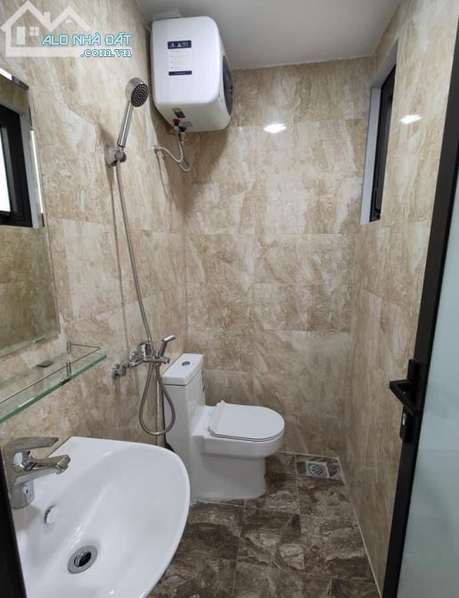 Bán nhà Trần Quốc Hoàn, 57m2*7T thang máy, ÔTÔ, KD VP,  cách MP 20m, 20.5 tỷ - 5