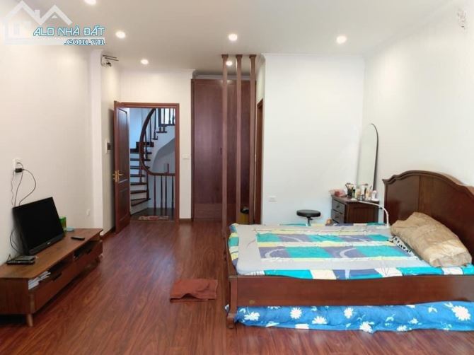 Bán nhà mặt ngõ 10 phố Láng Hạ, Dt 44m2 x4 tầng Mt 4m, giá 4 tỷ 600tr, Đầy đủ nội thất - 2
