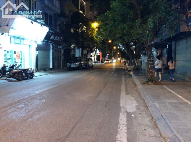 BÁN NHÀ PHỐ TRIỆU VIỆT VƯƠNG. MẶT TIỀN SIÊU RỘNG. DT 190m2 x 4Tầng MT8.2m, Giá 88Tỷ - 2