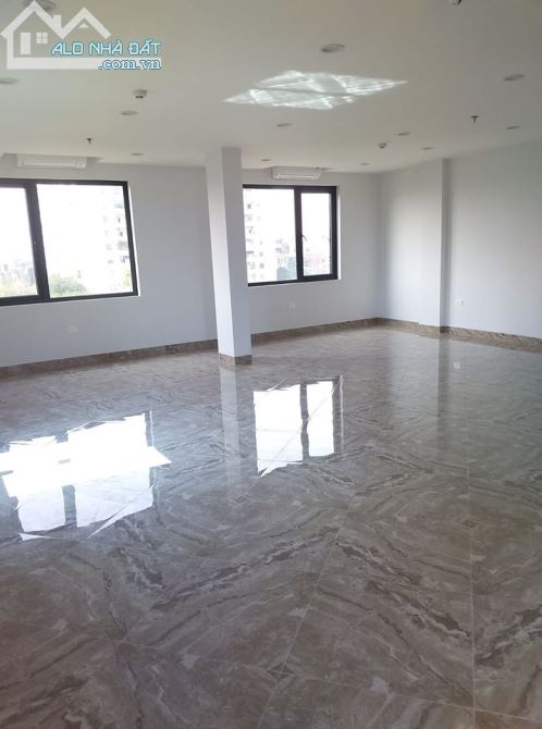 Bán nhà mặt phố Nguyễn Văn Huyên, Cầu Giấy, 200m2, 8T, MT 10m, Giá 125 tỷ, KD CHẤP HẾT. - 1