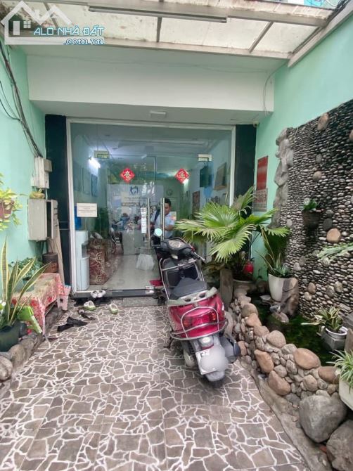 MẶT TIỀN ĐỈNH – QUẬN 1- HÀNG HIẾM - THU NHẬP KHỦNG - VỊ TRÍ ĐẮC ĐỊA - KINH DOANH ĐA NGÀNH - 2