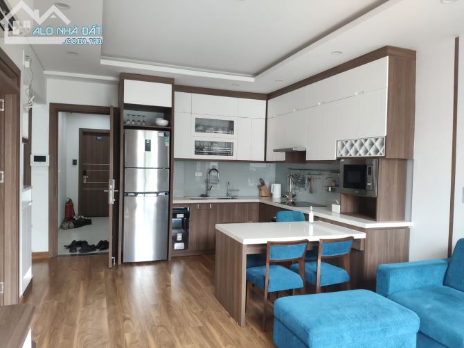 Tòa căn Hộ Apartment Đặng Thai Mai 200m2, mặt tiền 9m, giá 40 tỷ, 35 phòng cho thuê.