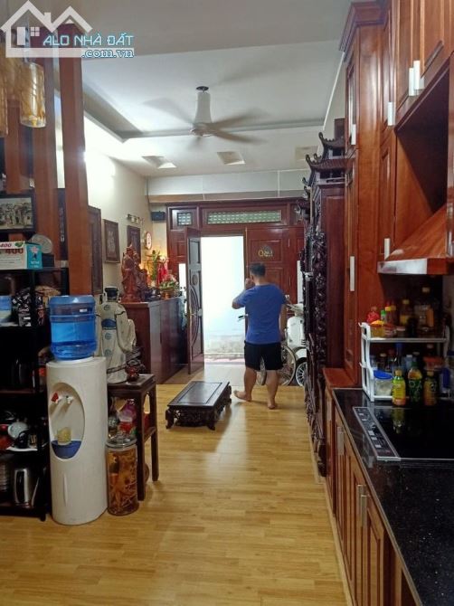 Bán Nhà Ngõ 97 Khương Trung, Q Thanh Xuân 46mx4T Mt 5.4m chỉ 4.2 tỷ