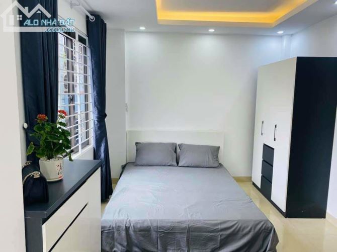 Chung cư mini Triều Khúc - Thanh Xuân,  48m2*7,5T thang máy, 13 pkk giá 9,8 tỷ có TL